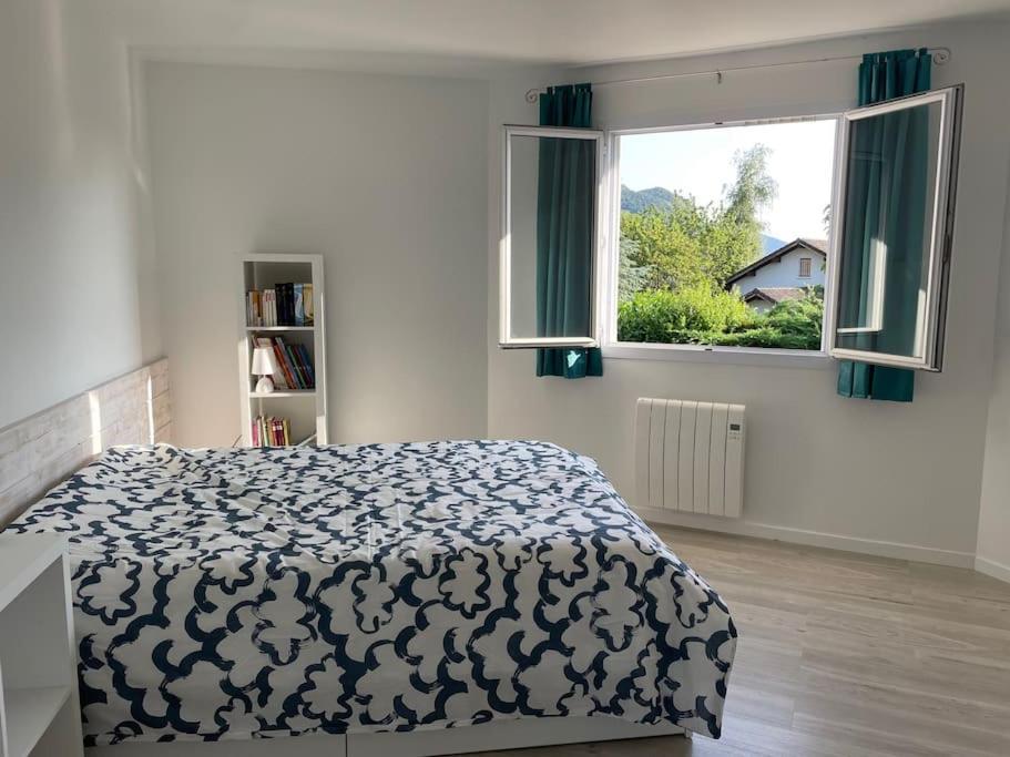 Chez Peggy & Victor - Appartement 4/5 Personnes Naves-Parmelan Buitenkant foto